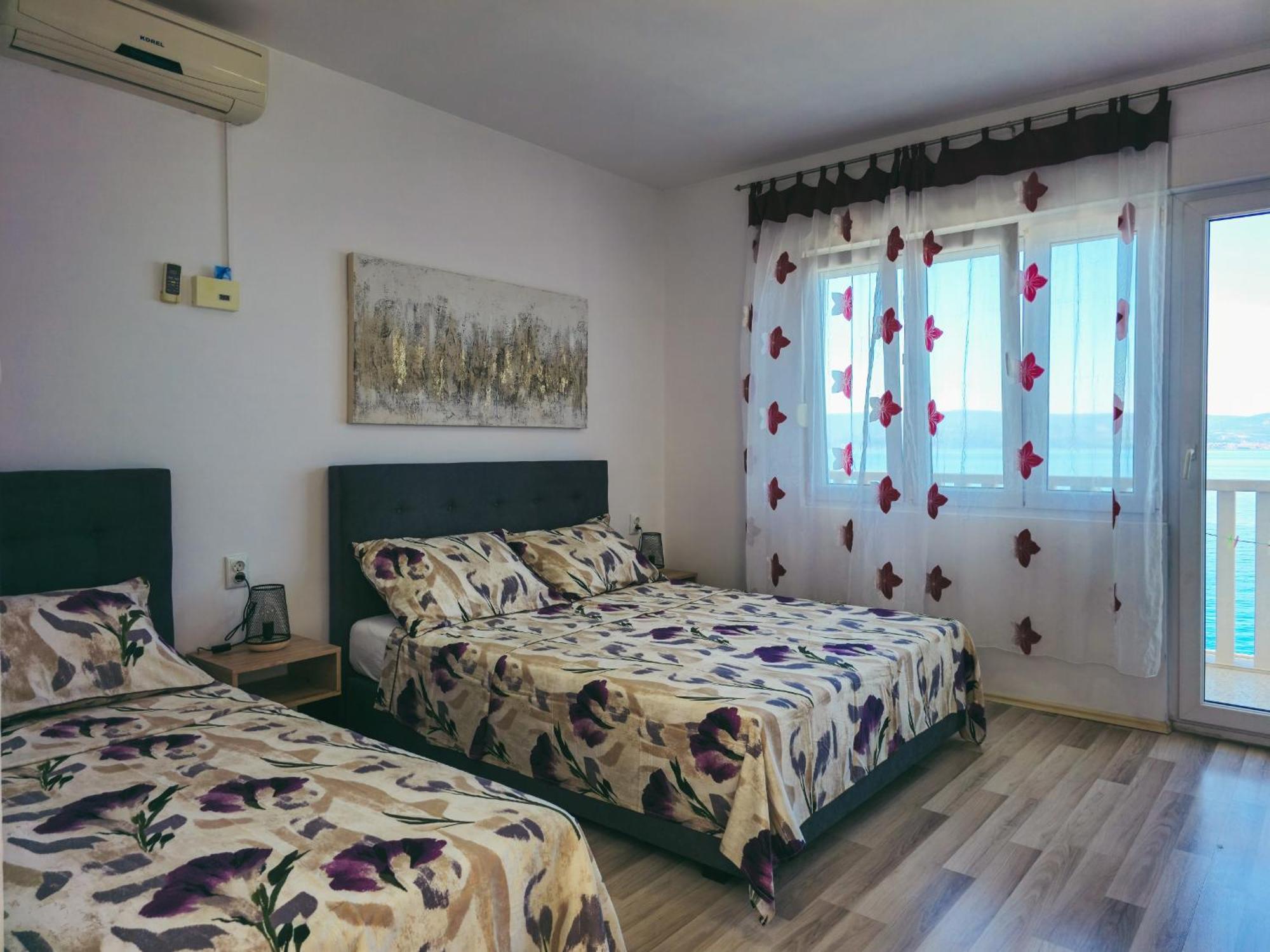 Apartments Neda 오미스 객실 사진