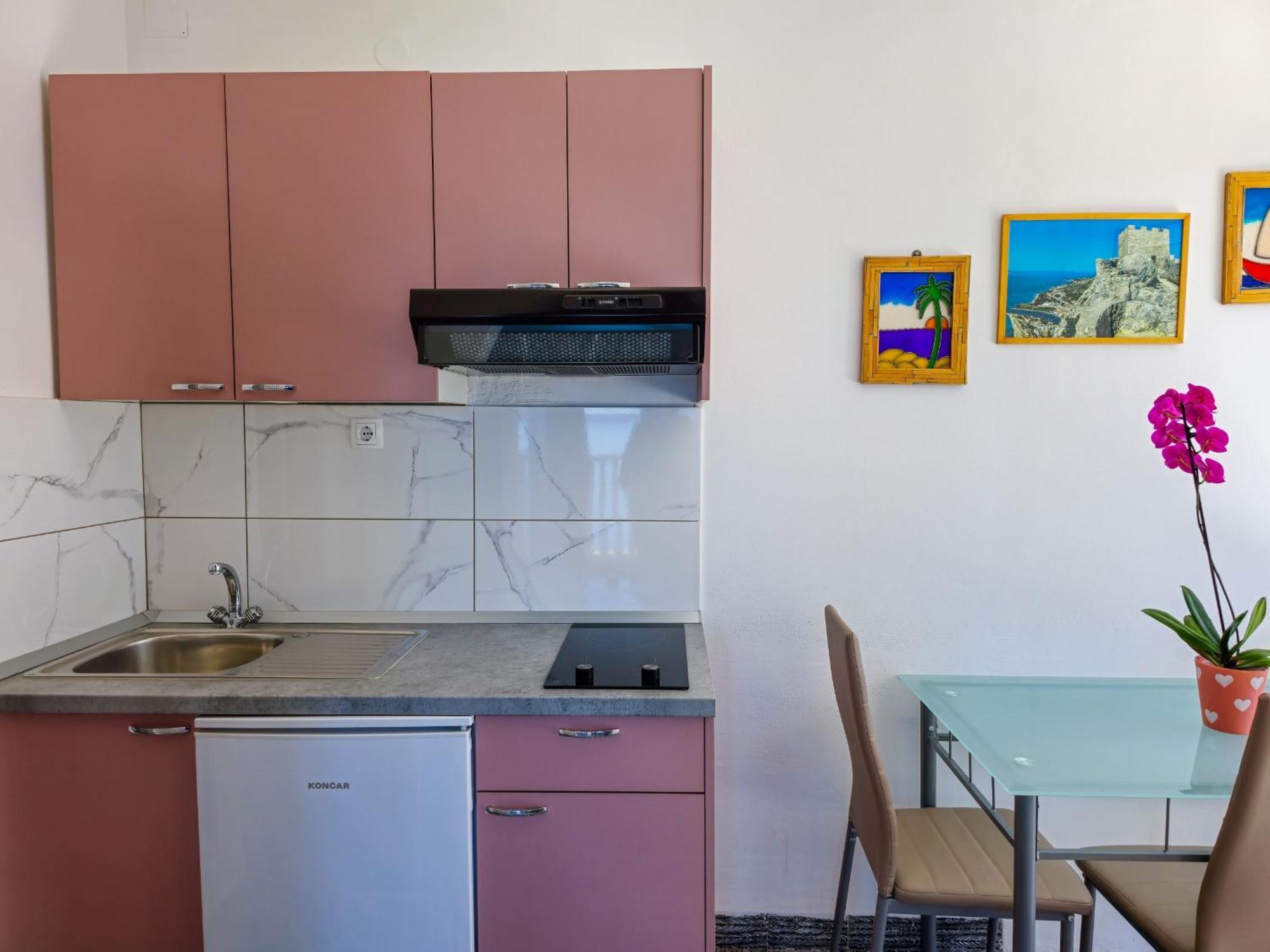 Apartments Neda 오미스 객실 사진